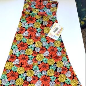 NWT LulaRoe Azure Skirt with Flowers
